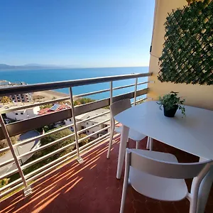 https://apartamento-torre-de-la-roca-actual.1costadelsol.com